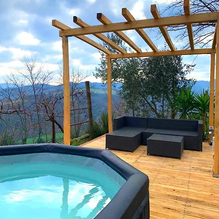 Il Giglio Con Vasca Idromassaggio E Sauna Daire